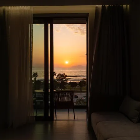 Padma Hotel *